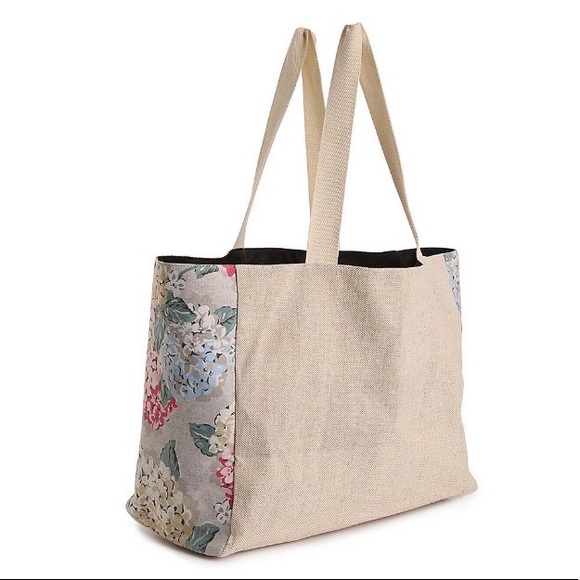 🌸Beautiful Floral Tote🌺 - Picture 4 of 8